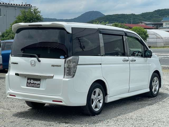 ホンダ ステップワゴン 2.0 スパーダ Z クールスピリット 4WD の
