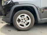 タイヤの残溝も十分ございます。