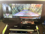 【パノラミックビューモニター】専用のカメラにより、上から見下ろしたような視点で360度クルマの周囲を確認することができます☆死角部分も確認しやすく、狭い場所での切り返しや駐車もスムーズに行えます。