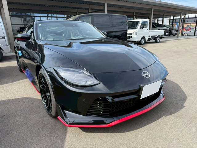 日産 フェアレディZ 3.0 NISMO の中古車詳細 (11km, ミッドナイト