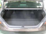 トヨタ高品質中古車洗浄「まるまるクリン」施行済♪室内の汚れもニオイも、くまなく洗浄・除菌・消臭!ボディやタイヤ、エンジンルームも、すみずみまで美しく仕上げます♪
