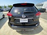 バックカメラが付いているので車庫入れも安心です!