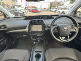 プリウス 1.8 S E-Four 4WD 