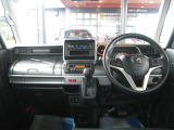 こちらのお車はご来店いただける方のみの販売に限らせていただきます。