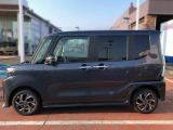 納車前にはプロのメカニックが点検、整備を行いますので安心してお乗り頂けます。