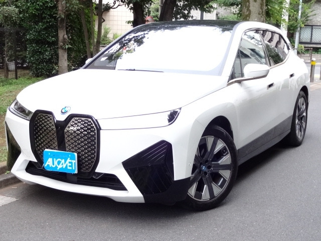 iX xドライブ40 スポーツパッケージ 4WD 