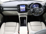 XC40 ウルトラ B4 AWD 4WD 