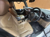 ラングラー アンリミテッド サハラ 4WD 本革シート