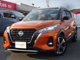 ☆キックスXツートンインテリア当社下取りワンオーナー入庫☆走行41027キロ、全方位カメラ、プロパイロット、エマージェンシーブレーキ、前後踏み間違い防止装置などの運転支援システム搭載。お薦めの一台です。