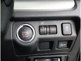 【スマートキー】を車の中に持ち込んでブレーキを踏みボタンを押すだけでエンジンスタート!キーを取り出し刺したり・回したりが無くとても便利です☆