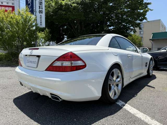 メルセデス・ベンツ SLクラス SL550 の中古車詳細 (16,000km, ホワイト