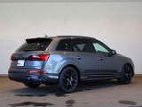 Audi Q7 50 TDI quattro S line/ダークAudi rings & ブラックスタイリング/HDマトリクスLEDヘッドライト /アルミホイール 6Yスポークデザイン ブラック 9.5Jx21