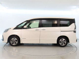 セレナ 1.2 e-POWER ハイウェイスター V 