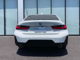 ご納車前には、BMWを熟知したメカニックによる100項目の点検・整備を行います。不具合箇所、交換時期に達している部品に関しましては、全て当社負担で交換してからのご納車となります。