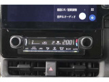 室内を快適温度にするオートエアコン!スイッチもシンプルで操作しやすく、オールシーズン快適なドライブに出かけられますね♪