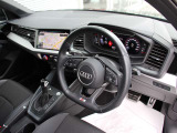 A1スポーツバック 35 TFSI Sライン 
