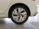 スタイル専用17インチアルミホイール タイヤサイズ225/45R17。