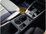 弊社でお車をご購入頂いたお客様は、一部車種を除いて【オイル交換永久無料】となっております。※詳細はスタッフまでお問合せ下さい。