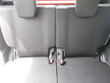 後部座席も広々です!目立った汚れや傷もなく綺麗です!納車の際にはルームクリーニングを実施しております!