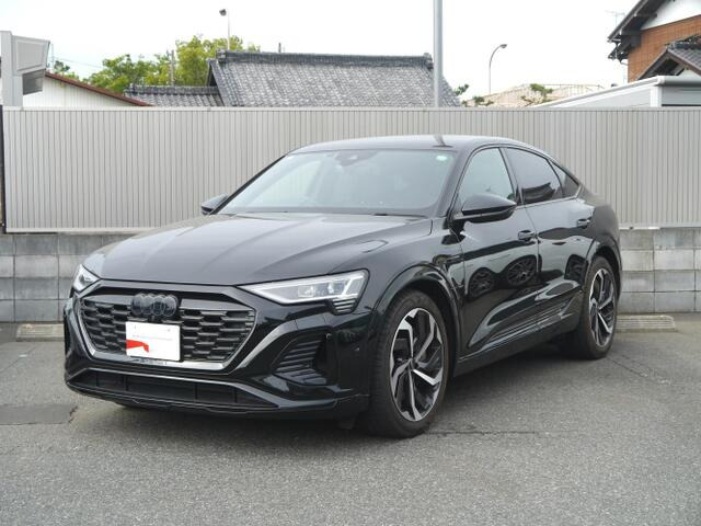Q8スポーツバック e-tron 55 クワトロ Sライン 4WD 