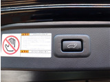 【車屋】として、長く車業界に従事した経験豊富なスタッフが多数在籍しております。
