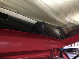 お客様に安全で快適なカーライフをお送りいただくために、中古車にも高いレベルの品質基準を設け、その基準に従って、全ての中古車について納車前整備を実施しています。