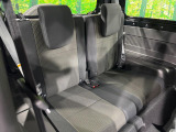 高品質なオリジナルフロアマットもオプションにてご用意しております。お好きなデザインやカラーをお車に合わせて選んでいただくことができます♪