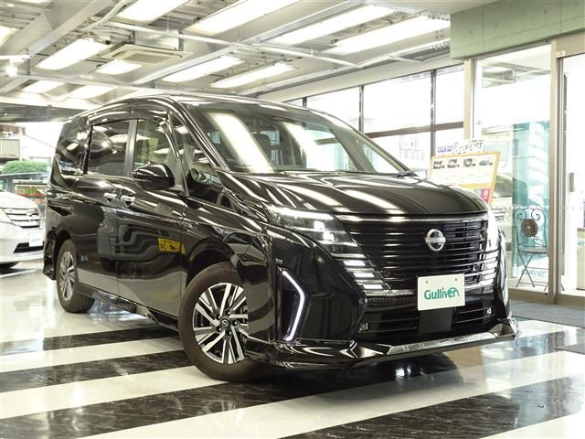 セレナ  e-パワー ハイウェイスター V 本革シート ワンオーナー