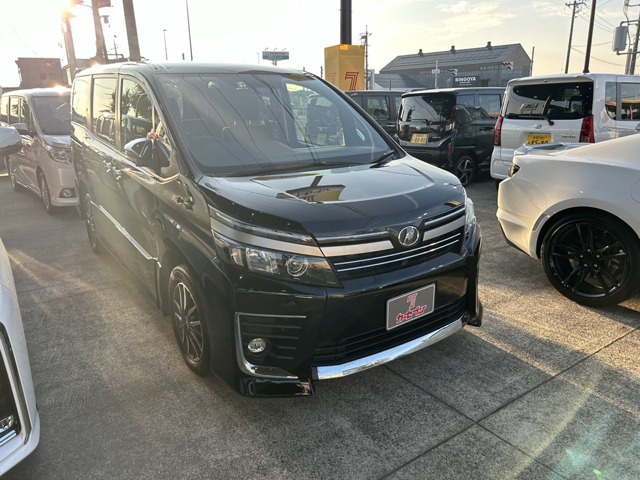 ヴォクシー 2.0 ZS 煌II 4WD 