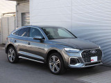 ミッドサイズSUVとして人気を博している「Q5」に新たに追加された、クーペスタイルのスポーティなキャラクターと高い実用性を兼ね備えた「Q5スポーツバック」!