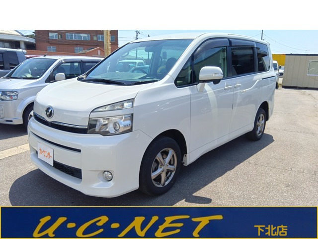 ヴォクシー 2.0 X 4WD 