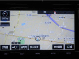 ナビゲーションを装備。タッチパネル式で使いやすく、お出かけもラクラクです。