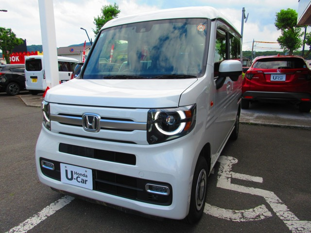 N-VAN +スタイル ファン 4WD 