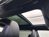 アウトランダー PHEV 2.4 P 4WD サンルーフ