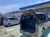 セレナ 1.4 e-4ORCE ハイウェイスターV 4WD 