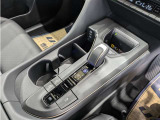 エレクトロシフトマチック、スム-ズな操作で運転を楽しめるよう、シフトポジションを電動で制御します。