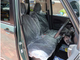 お車選びをお楽しみ頂けるよう、在庫車の展示スペースを十分に確保しております。