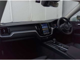 XC60 プラス B5 