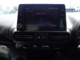 タッチモニターUconnect装備。スクリーンをタップスワイプするだけですべての機能を呼び出せます。AppleCarPlayおよびAndroid Auto対応。