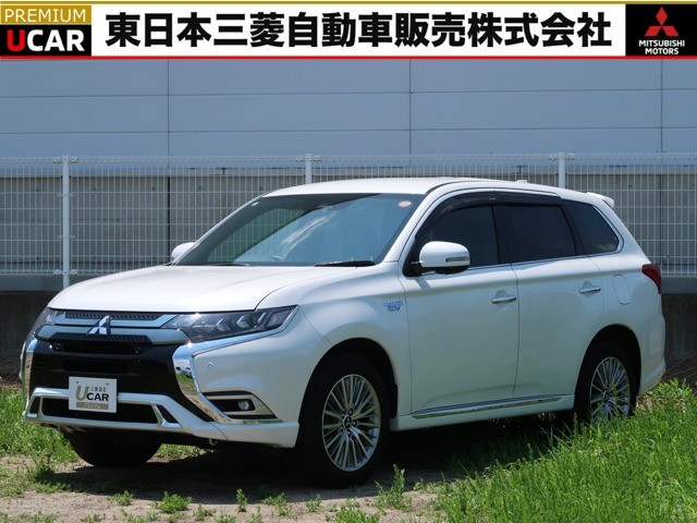 アウトランダーPHEV 2.4 G プレミアムパッケージ 4WD 