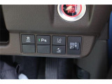 パーキングセンサー付で、車庫入れも駐車もラクラクです。