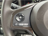 ステアリングリモコンスイッチにてオーディオ操作可能となっております。運転にも集中できます。