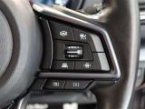 レーダークルーズコントロール(全車速追従機能付)付きです。車速に応じて追従支援してくれるので、ロングドライブも快適です。詳細は販売店スタッフまでおたずねください。
