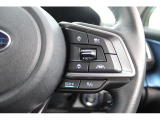 ステアリング右手側にはアイサイトなどの操作スイッチが内蔵されています 運転しやすい設定です