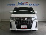 ワイド&ローのスタイルで走行安定性もばっちりです。運転しやすくロングドライブも安心です。