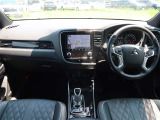 アウトランダーPHEV 2.4 G プレミアムパッケージ 4WD 