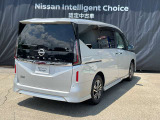 セレナ 2.0 ハイウェイスター V Vセレクション 4WD 