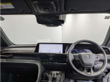 高級感のある運転席回り♪乗っていて落ち着けるデザインです。もちろん使い勝手もとても良いです。