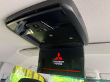 【フリップダウンモニター】大画面モニターで後席でもエンタメをお楽しみいただけます。小さなお子様にも大人気の装備です♪