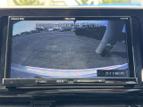 バックモニター付で駐車もラクラクです!